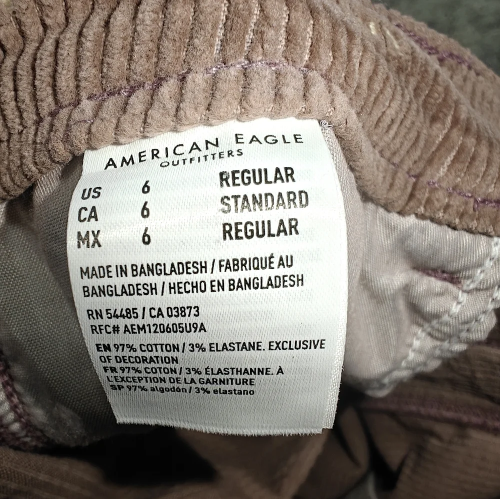 American Eagle Women's A-Line  Super Stretch Corduroy Mini Skirt size 6